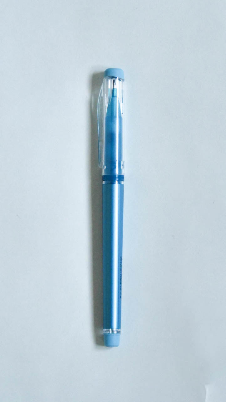 Blauwe pennen
